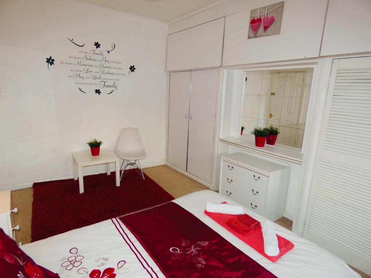 Spacious 3 Bed House With Parking & Good Transport South Norwood Buitenkant foto