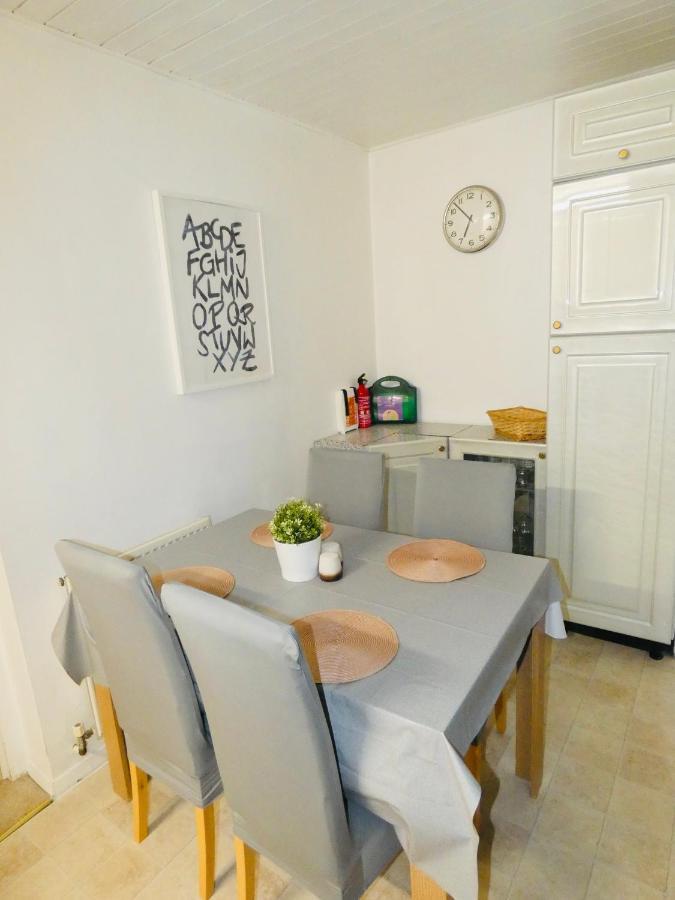 Spacious 3 Bed House With Parking & Good Transport South Norwood Buitenkant foto