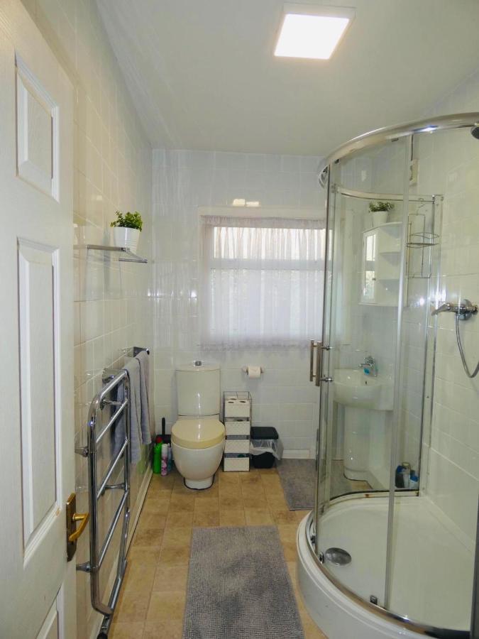 Spacious 3 Bed House With Parking & Good Transport South Norwood Buitenkant foto